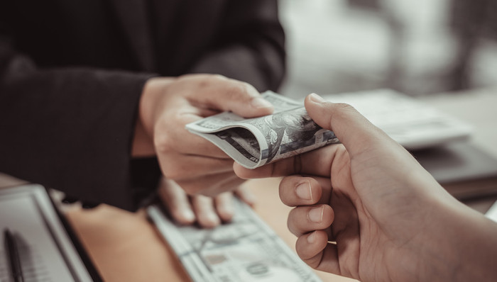 快看 | 旗下员工行贿30万入职？广州供电局回应将进行核查