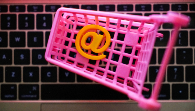 快看 | 从99元到59元，京东自营首次下调包邮门槛再战“低价”