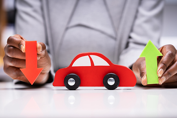 福特,特斯拉,雪佛兰