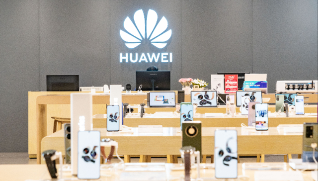 华为Mate 60 Pro提前开卖：6999元起售，上架即售罄