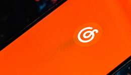 网易云音乐，“跟着”腾讯音乐走