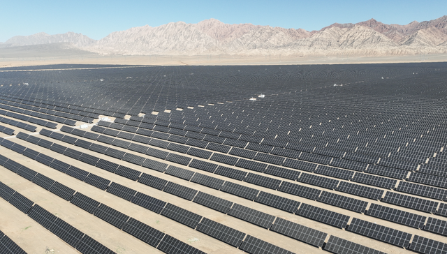 中国首个万吨级光伏绿氢项目全面投产