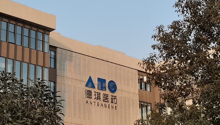 德琪医药有点急，放弃“独苗”产品自销后主动降价只为医保