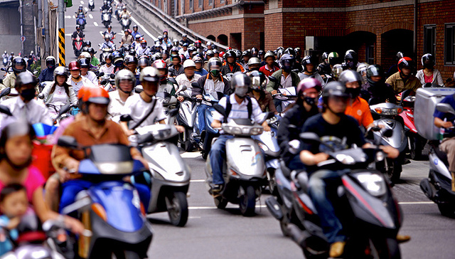 两轮车上半年业绩分化严重：雅迪爱玛继续领跑，小牛电动净亏损扩大三倍