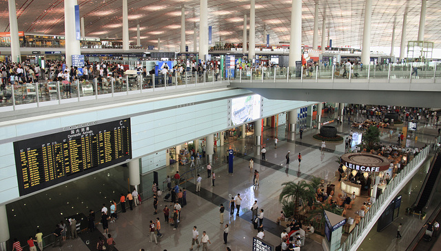 北上广深机场业绩分化：白云机场利润与客流稳居第一，首都机场扭亏困难