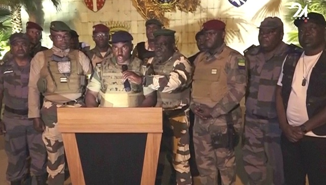 加蓬,法国,中国,锰矿,石油