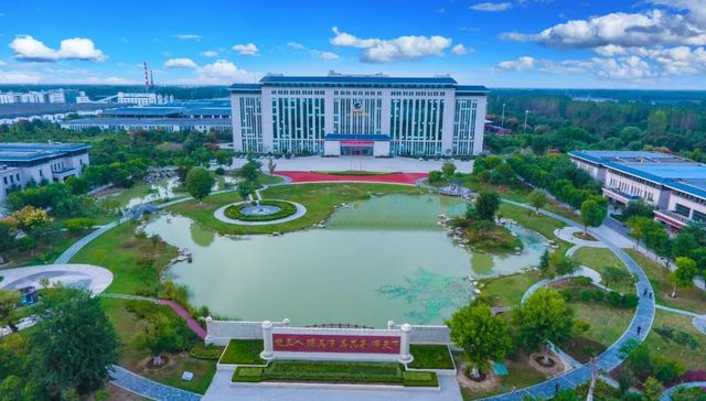 古井贡酒上半年营收113.10亿坐稳徽酒首位，报告期内合同负债余额明显上升