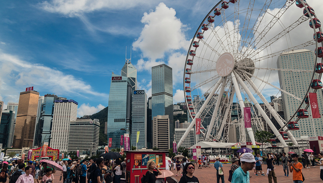 同比大增58倍！上半年内地访客赴港投保保费达319亿港元