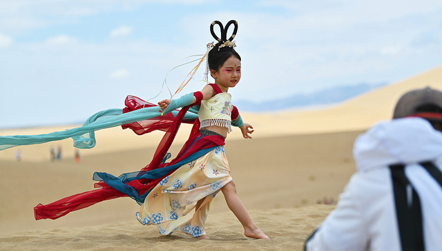 【图集】亲子和研学游领先复苏，国风国韵备受青睐：暑期游成绩单亮眼