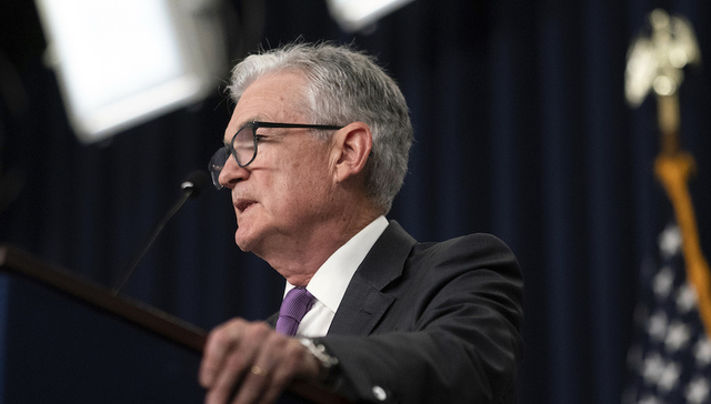 【评论】鲍威尔政策路径将再次转变，由沃尔克转向格林斯潘