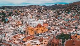 中国汽车链，涌向墨西哥