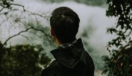 “秀才们”的套路，老年人不懂