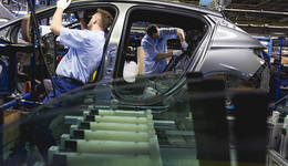 年内敲定工厂选址、经销商将达200家，比亚迪在欧洲加速扩张