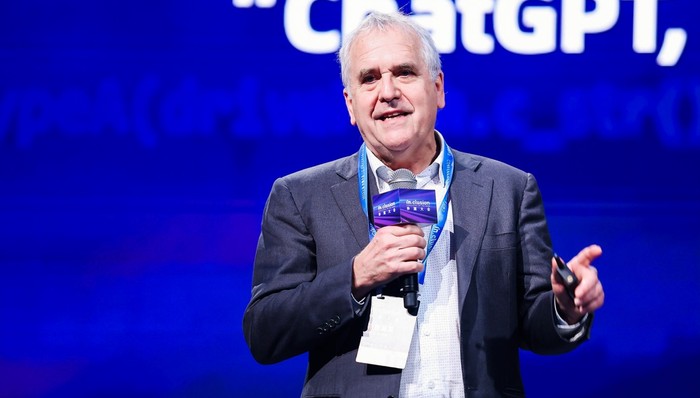 美国科学院院士迈克尔·乔丹：需要解决AI“不确定性”问题