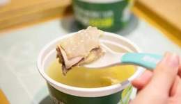 连老乡鸡都终止IPO了，为啥连锁快餐上市会这么难？