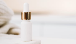 醬香拿鐵爆火，美妝聯(lián)名如何讓人拍案叫絕？