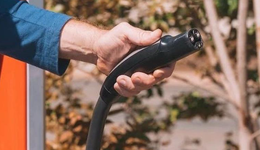 新能源汽车股价普遍低迷，为什么充电桩是例外？