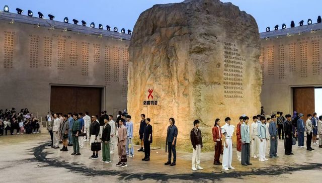 本土男装品牌想转型，办一场秀够了吗？