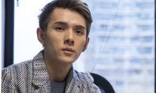 李佳琦,消费,直播电商,网红,淘宝,花西子