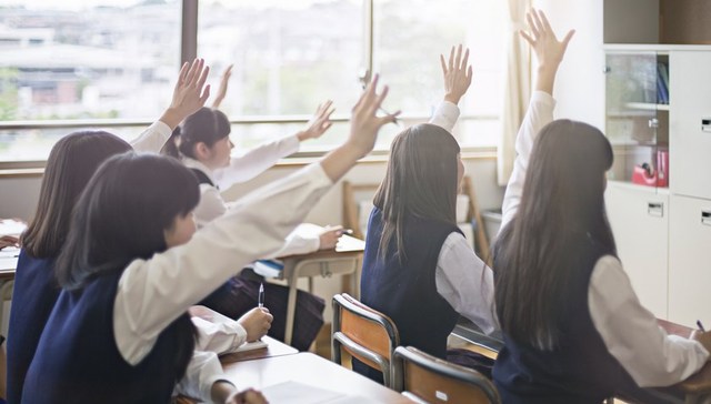 直通部委 | 教育部：擅自举办校外培训最高处5倍罚款 民政部：鼓励公众媒体对慈善进行监督