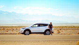 皇包车获2亿元融资，新东方参与领投扩大旅游业务