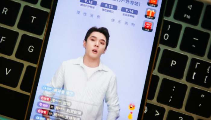 【评论】李佳琦的危机也是直播生态模式的危机