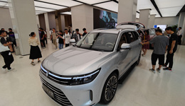 线上订单量超2万、线下进店量增加3倍，华为Mate 60为问界新款M7导流效果明显