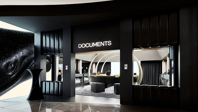 Scenting trouble - Documents' fashion story puts noses out of joint