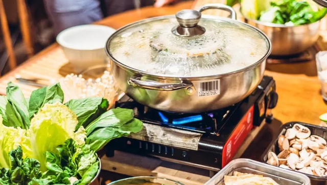 舆论风波,巴奴火锅,公关,