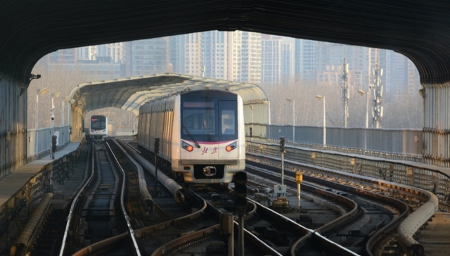 北京地铁,亏损,房地产，房价