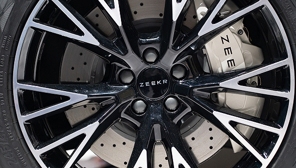 【独家】极氪美股上市寻求与蔚来汽车相当估值，投资人与分析师谨慎看好