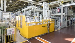 丰田公开一体化压铸技术追赶特斯拉，车身后部生产从数小时缩短至3分钟