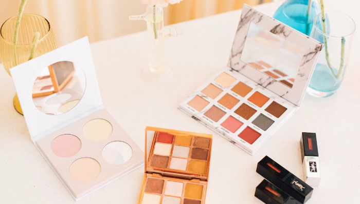 国货美妆,新锐品牌,化妆品,