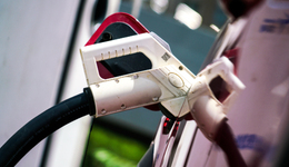 2000萬輛電車的充電生意，沒人想被聚合平臺賺差價