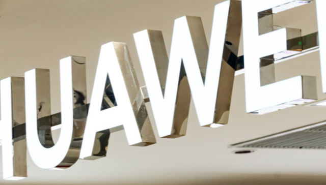 华为汽车业务人事再调整：光产品线总裁将接替余承东任车BU CEO，后者改任董事长