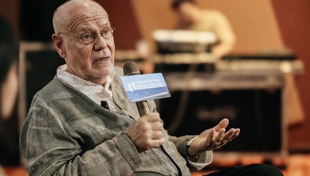 要资金，还是要独立？马可·穆勒这样建议青年导演