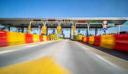 直通部委 | 中秋國(guó)慶8天小型客車免收高速通行費(fèi) 153名電詐嫌犯從印尼被押解回國(guó)