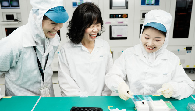 立讯精密董事长王来春：将为苹果生产Vision Pro以及三款iPhone 15