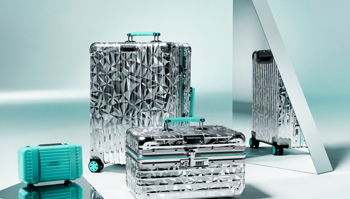 RIMOWA 和Tiffany 限量联名，线条小狗跑上小奥汀彩妆｜是日美好事物