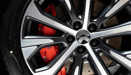 造手机、建电站，蔚来“烧钱”上瘾，是否会反受其累？