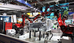 蓄力三年后回归，本届工博会有这些关键词｜ 2023工博会