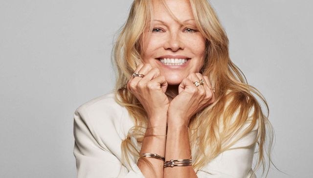 潘多拉把“第二春”押宝人造钻石，它的对手们也是