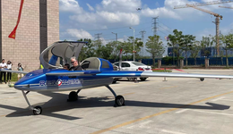 “世界工廠”東莞造出首架飛機(jī)