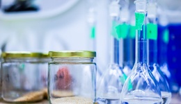 市值49億，安徽女教師干出一個IPO