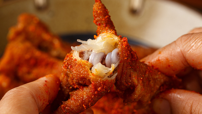 海底捞底料公司与王小卤抢食凤爪