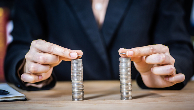 三季度企业平均招聘月薪过万，上海稳居榜首