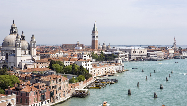 New Oriental begins Renaissance art tours