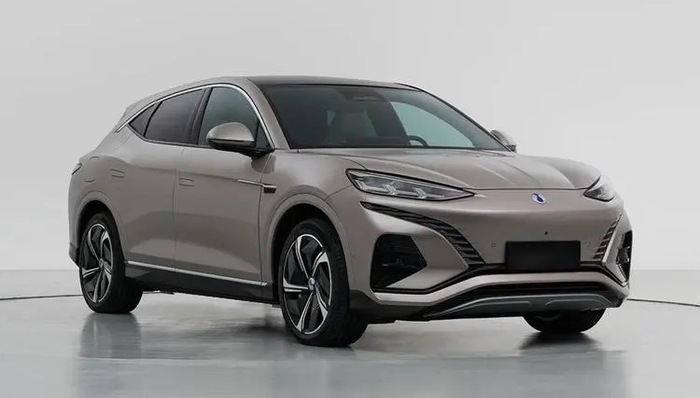 闪电快讯 | 腾势N7推出1万元换芯方案 比亚迪再攻自动驾驶堡垒