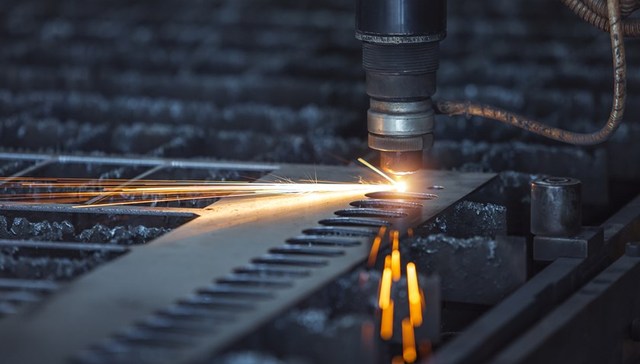 直通部委 | 工业企业利润加快恢复8月份增长17.2% “12351”职工维权服务热线上线试运行