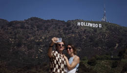 历时148天，好莱坞编剧罢工结束 | 文化周报